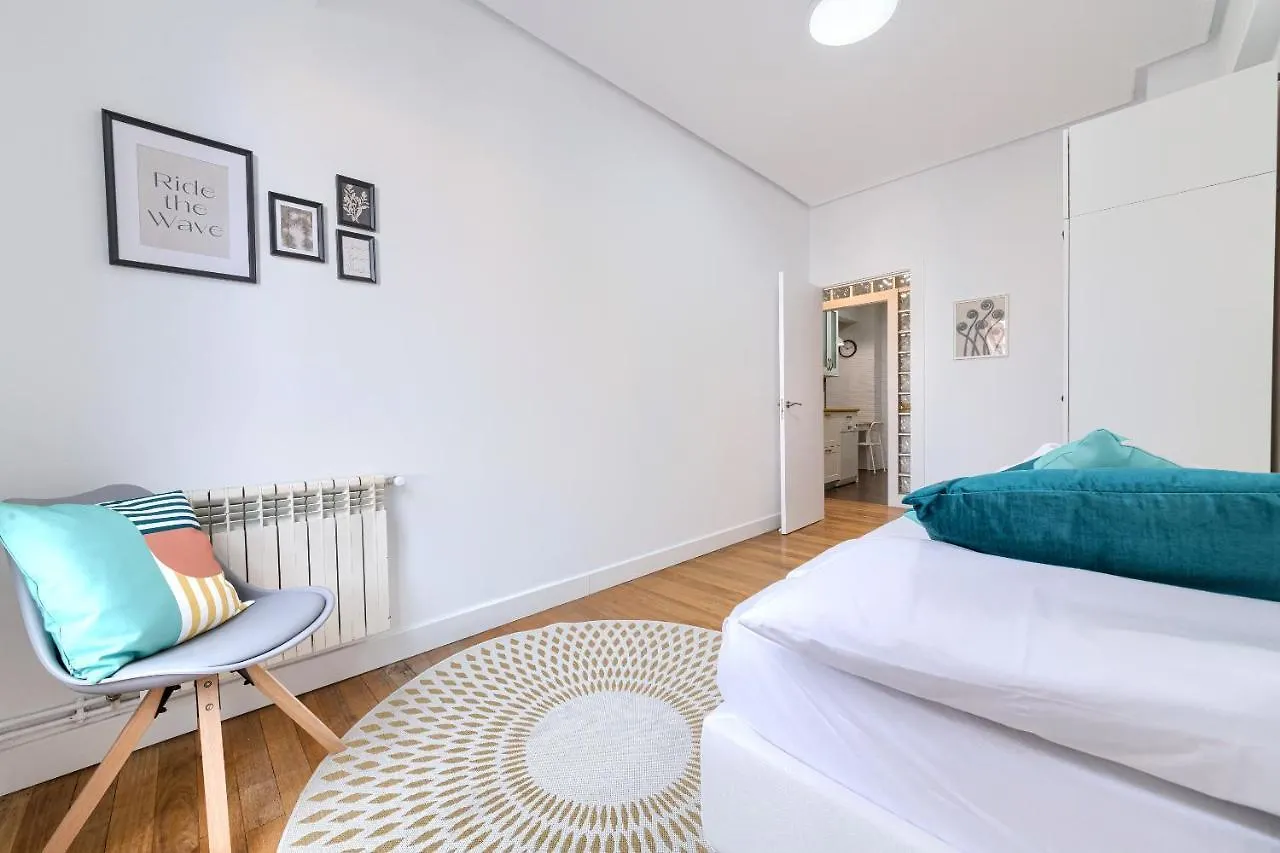 Iturribide Hogar Moderno Junto Al Metro Apartment Bilbao