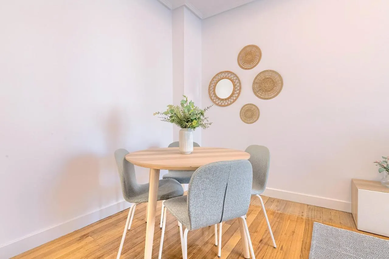 Iturribide Hogar Moderno Junto Al Metro Apartment Bilbao Spain